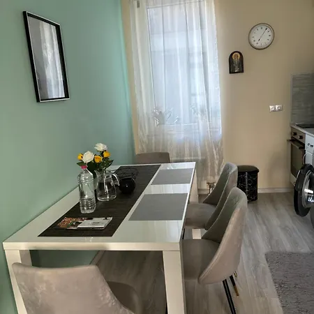 Modern, Cute And Comfy - Free Private Parking * Szófia