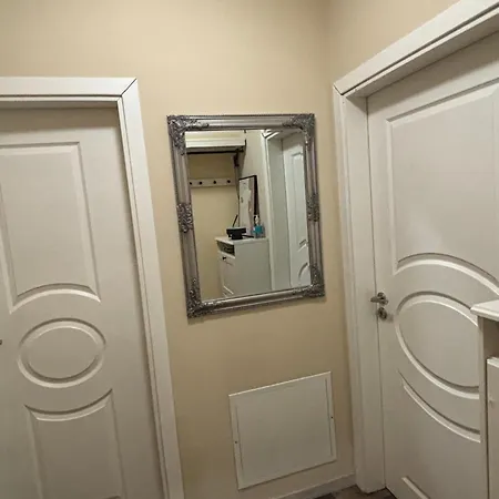 Modern, Cute And Comfy - Free Private Parking Apartament *