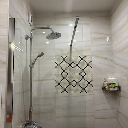 Modern, Cute And Comfy - Free Private Parking * Sofie