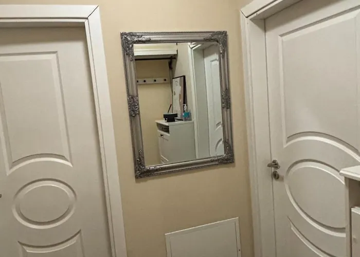 Modern, Cute And Comfy - Free Private Parking Apartment *